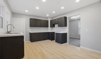 949 E 6th St, Ashtabula, OH 44004