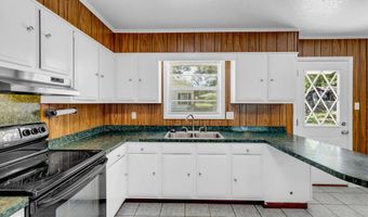 14137 Dundeewood Rd, Biloxi, MS 39532