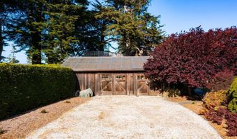 32550 Navarro Ridge Rd, Albion, CA 95410