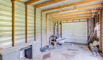 5811 Monroe St, Baker, FL 32531