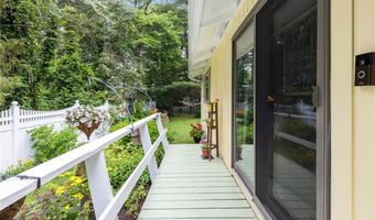 108 Steamboat St, Jamestown, RI 02835