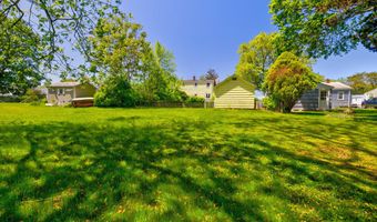 24 Toole Dr, Branford, CT 06405