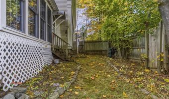 227 High St, Belfast, ME 04915