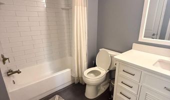 851 N GLEBE Rd 621, Arlington, VA 22203