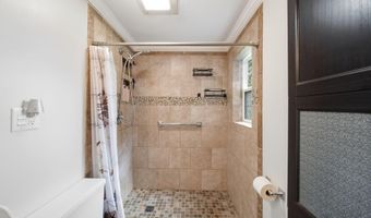 800 Bradish St, Adrian, MI 49221