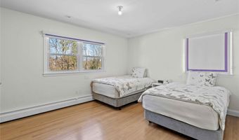 20 Dale Rd, Airmont, NY 10952