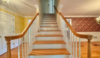 106 Jenkins Rd, Bedford, NH 03110