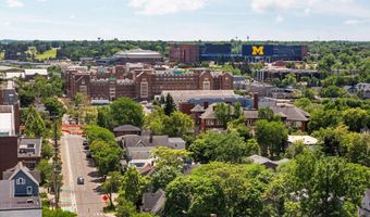 555 E William St 4J, Ann Arbor, MI 48104