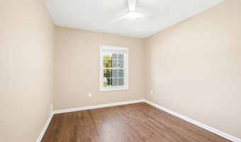 7602 WESTLAKE Ter 19, Bethesda, MD 20817