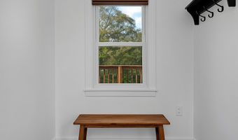 79 Middlesex Ave, Chester, CT 06412