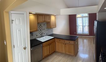 693 Elmwood Pt, Aurora, OH 44202