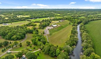 1020 Thomas Rd, Benton, TN 37307