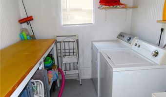 910 Dogwood Dr, Barefoot Bay, FL 32976