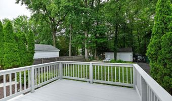 290 W Prospect Ave, Aberdeen, NJ 07735