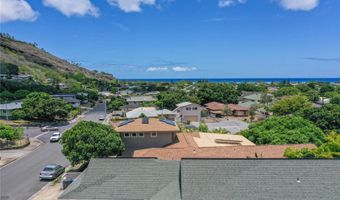 718 Hind Iuka Dr, Honolulu, HI 96821