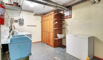 730 Dogwood St, Anchorage, AK 99501