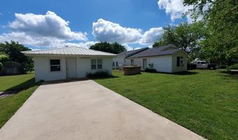649 A St, Arapaho, OK 73620