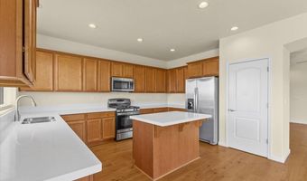 172 Walnut Dr, Fernley, NV 89408