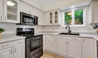 3116 Briarcliff Dr, Anchorage, AK 99508