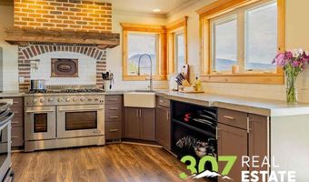 2929 E Ave, Cody, WY 82414
