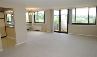 4201 CHERRY HILL Rd 508, Arlington, VA 22207