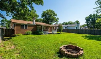 830 Westrun Dr, Ballwin, MO 63021