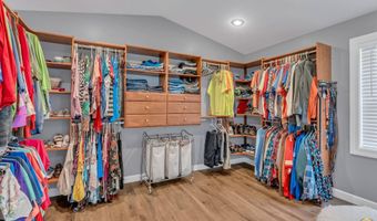 8244 SW Indian Hills Rd, Auburn, KS 66402