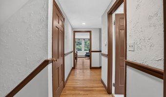 8 Marion Ave, Andover, MA 01810