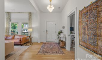 1816 Umstead St, Charlotte, NC 28205