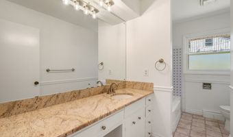 881 LINN Ave, Oregon City, OR 97045