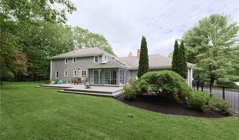 215 Adirondack Dr, East Greenwich, RI 02818
