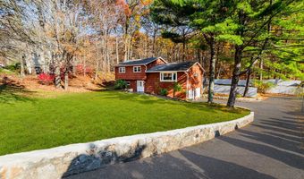 35 Mendes Rd, Danbury, CT 06811