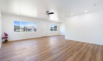 323 W Papa Ave, Kahului, HI 96732