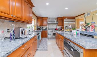 6865 E Georgetown, Anaheim, CA 92807