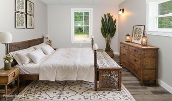34 Cricket Ln, Sebago, ME 04029