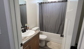5064 Jake Ave, Chubbuck, ID 83202