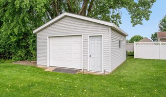 N9640 GINA Drive, Appleton, WI 54915
