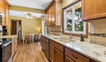 1520 Elkhorn Dr, Arlington, NE 68002