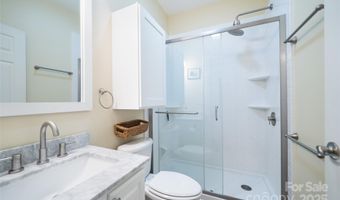 11 Forest Park Ln, Asheville, NC 28803