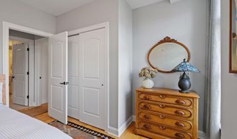 17 Chapel St Apt 402, Albany, NY 12210