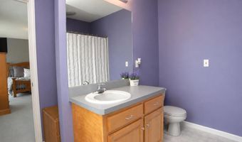 4 Rockledge Ln, Canton, CT 06019