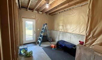 14115 Amanda Ln, Basehor, KS 66007