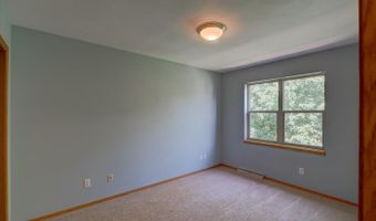 5158 Ridge Oak Dr, Madison, WI 53704