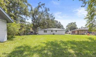 405 Cypress Dr, Baker, LA 70714