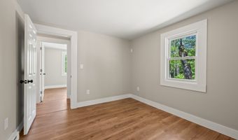 63 Savarese Ln, Burlington, CT 06013