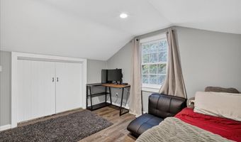 61 Upper Loudon Rd, Albany, NY 12211