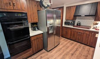 15 Golden Rod Dr, Ansonia, CT 06401
