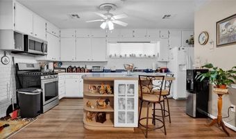 912 Maxwell NW, Ardmore, OK 73401