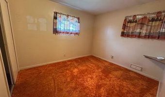 21 Glen Cir, Babbitt, MN 55706