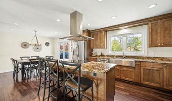 610 W Noyes St, Arlington Heights, IL 60005